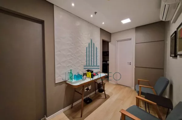 Sala Comercial Mobiliada Próxima ao Metrô São Joaquim – Liberdade