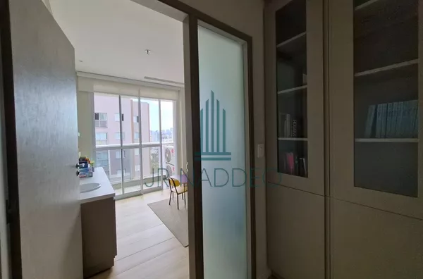 Sala Comercial Mobiliada Próxima ao Metrô São Joaquim – Liberdade