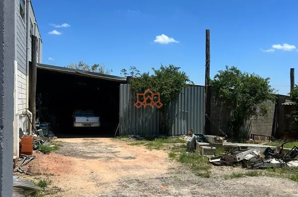 Galpão localizado no  Parque Residencial Pedra Branca, Santo Antônio De Posse - Foto 3