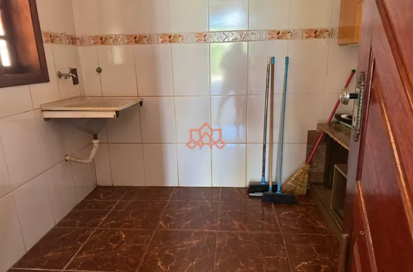 Casa localizada no Condomínio Residencial Monte Belo, Santo Antônio De Posse - Foto 6