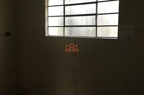 Casa  localizada na Praça - Centro, Santo Antônio De Posse - Foto 6