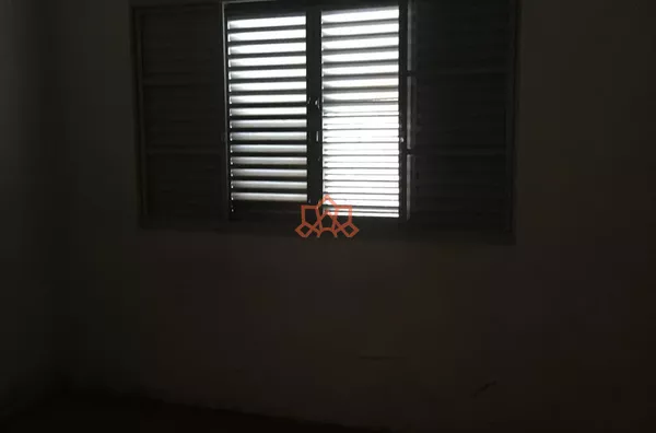 Casa  localizada na Praça - Centro, Santo Antônio De Posse - Foto 5