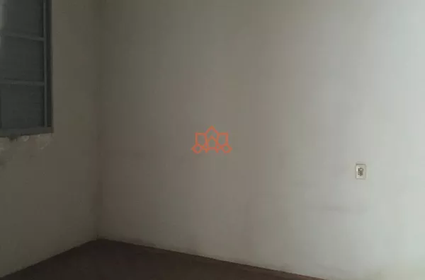 Casa  localizada na Praça - Centro, Santo Antônio De Posse - Foto 4