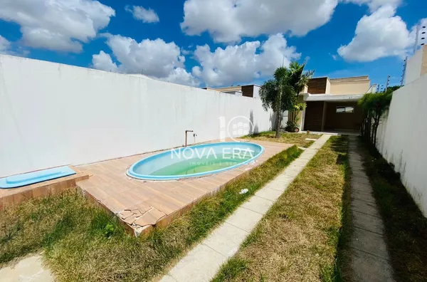 Casa com 3 dormitórios, 109 m² - venda por R$ 350.000 - Eusebio/CE