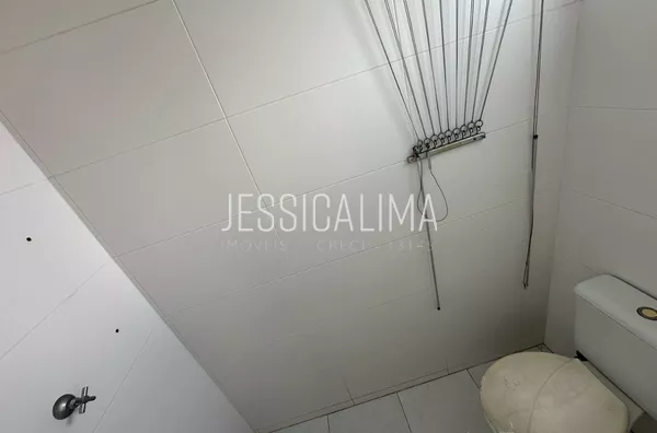 BANHEIRO DE SERVIÇO