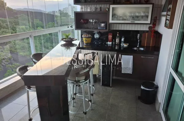 Apartamento de Alto Padrão na Praia do Canto – 4 Quartos, Mobiliado e com 3 Vagas