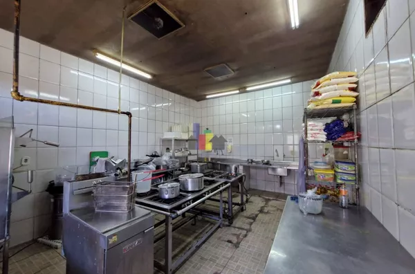 Salão comercial com casa nos fundos,  Jardim Centenário, Mogi Guaçu