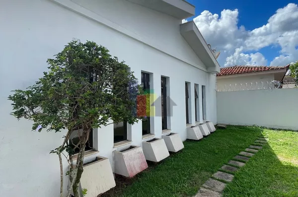 AMPLO IMÓVEL A VENDA NO CENTRO DE MOGI GUAÇU - EXCELENTE PARA CLINICAS E CENTROS ESTÉTICOS