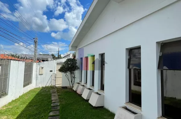 AMPLO IMÓVEL A VENDA NO CENTRO DE MOGI GUAÇU - EXCELENTE PARA CLINICAS E CENTROS ESTÉTICOS