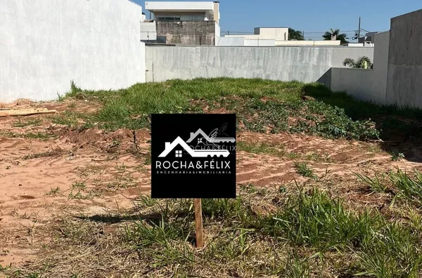 Terreno para venda no Condomínio Royal Park, em Paranavaí 