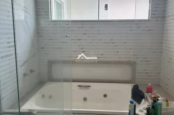 Sobrado para venda, 3 suites sendo 1 suite master