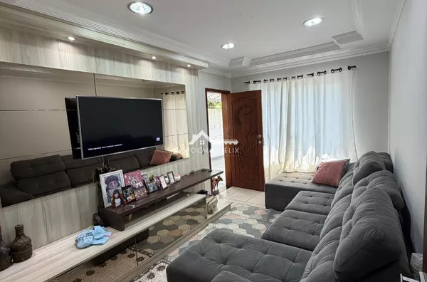 JARDIM IPÊ – PARANAVAÍ CASA + SALÃO COMERCIAL + PISCINA 320 M² CONSTRUÍDOS | TERRENO 540 M² R$ 690 MIL