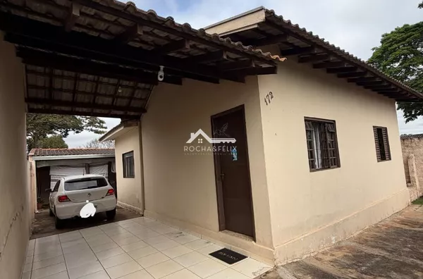 CASA DE ESQUINA À VENDA NO JARDIM GUANABARA – PARANAVAÍ/PR  ,172,50 m² de terreno | 86,36 m² 