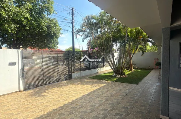 CASA DOS SONHOS EM SANTO ANTÔNIO DO CAIUÁ 600 m² de terreno • Suíte com banheira • Espaço gourmet