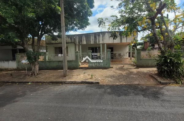 Casa para venda, 4 quarto(s),  - Selecione - Bairro, Paranavaí