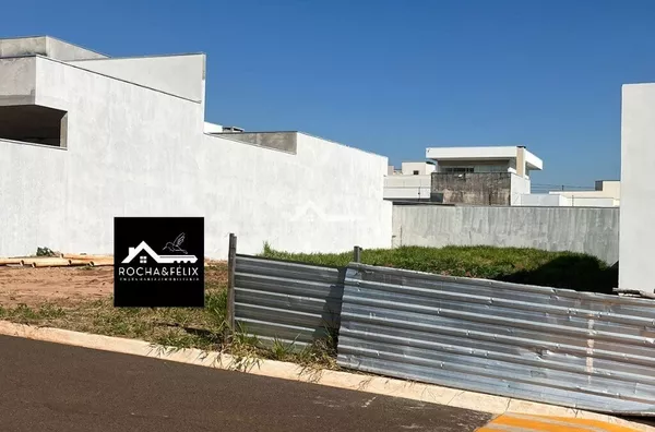 Terreno para venda no Condomínio Royal Park, em Paranavaí 