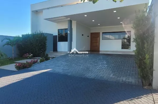 Imperdível! Casa no Residencial Parthenon com Piscina e Área Gourmet