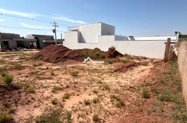 TERRENO DE 405 M² À VENDA NO DANCAIZ – PARANAVAÍ!