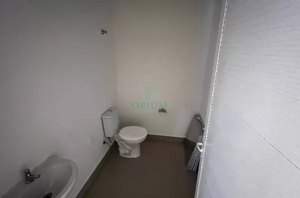 Sala Térrea para locação 