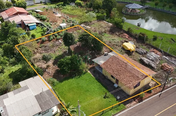 Casa com dois terrenos no bairro Jardim Das Hortensias - Foto 1