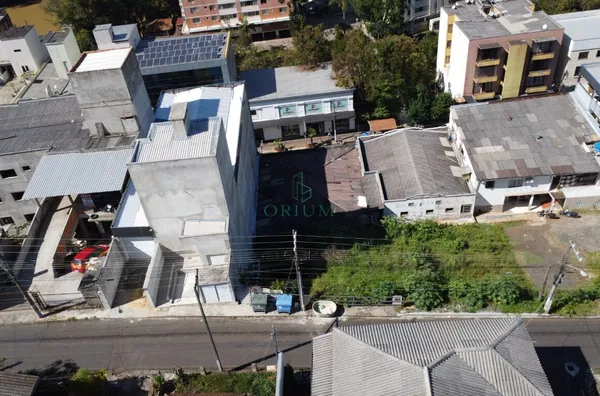 Oportunidade Única: Prédio Comercial na Av. XV de Novembro!  Descrição: - Foto 5