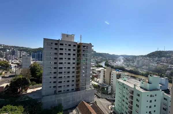 Viva com Elegância no Edifício Residencial Ferrara!