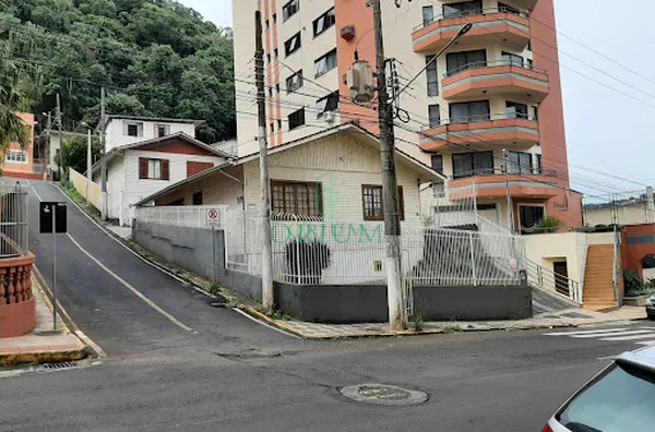 Casa no Centro  -  Joaçaba - Foto 1