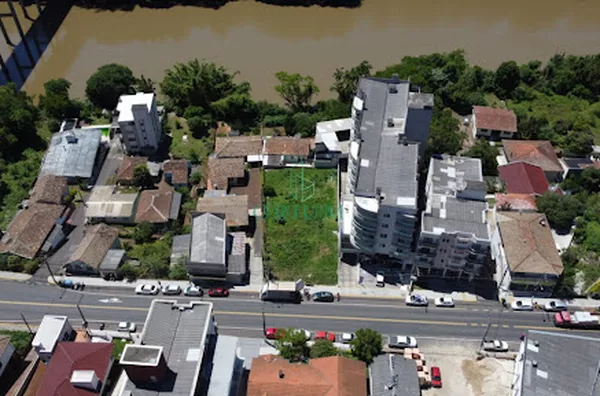 Terreno Av. Santa Terezinha