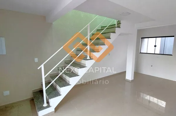 ESCADA DE ACESSO PARA O 2º ANDAR DO SOBRADO