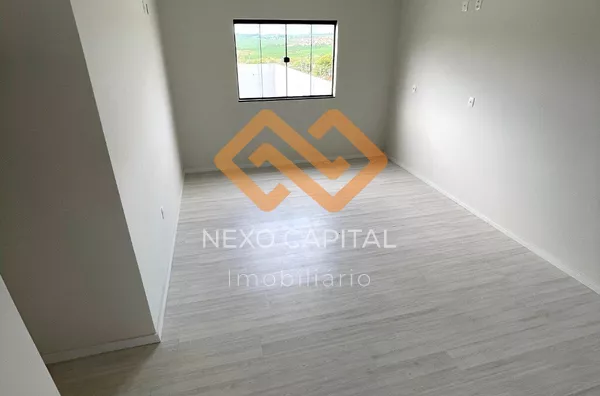 QUARTO DE CASAL COM AMPLA SUÍTE