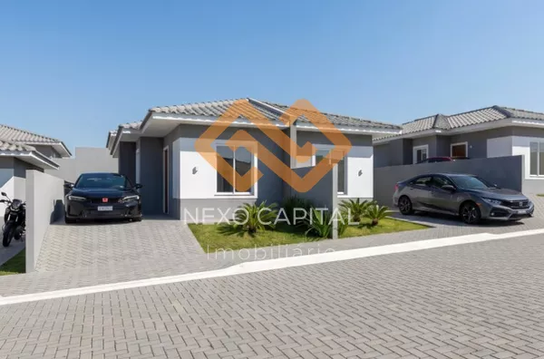 Casa em condomínio para venda, com 2 e 3 quarto(s),  Oficinas, Ponta Grossa