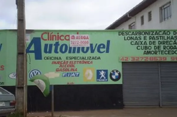 Barracão comercial em alvenaria, medindo aproximadamente 200 m2, contendo 01 wc interno e entreda para carga e descarga.