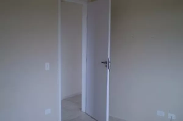 Apartamento em alvenaria, contendo 02 quartos, sala e copa conjugada e wc social. - Foto 4