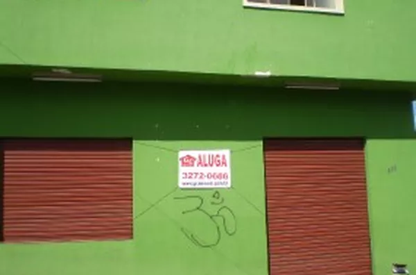 Sala comercial com 360,00 m2, com 02  wc's e com pátio. - Foto 1
