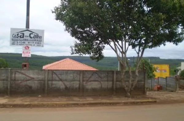 Lote de terreno urbano sem benfeitorias medindo 288 m² (14,40 x 20 m).