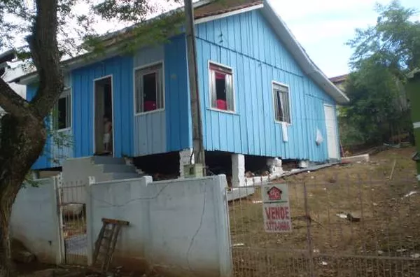 Casa mista contendo 02 quartos, sala, copa, cozinha e wc. - Foto 2