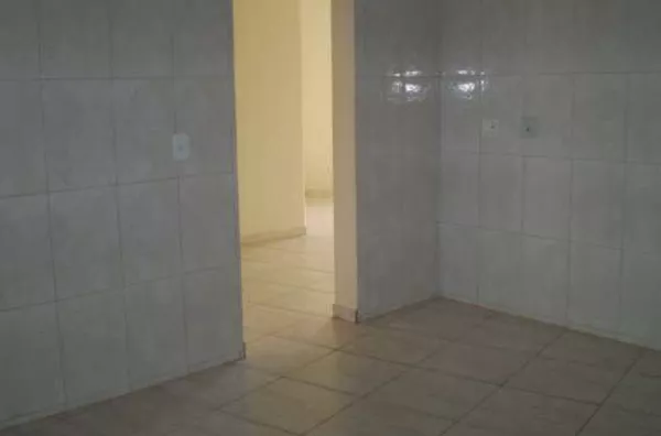 Apartamento contendo 03 quartos, sala, cozinha, wc e área de serviço. - Foto 4