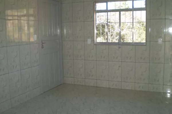Casa em alvenaria contendo, 02 quartos, 01 suíte, sala, cozinha, wc e garagem. - Foto 5