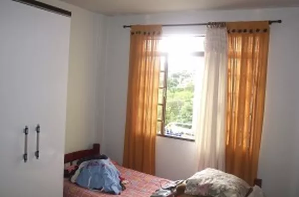 Apartamento em alvenaria (SEMI-MOBILIADO) contendo 02 quartos, sala, cozinha, wc e área de serviço. - Foto 4