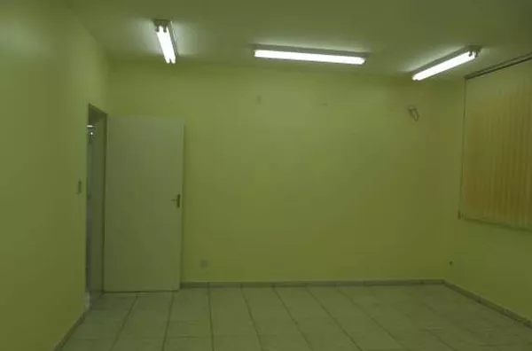 Prédio em alvenaria medindo 452,83 m², terreno medindo 4.567m². - Foto 5