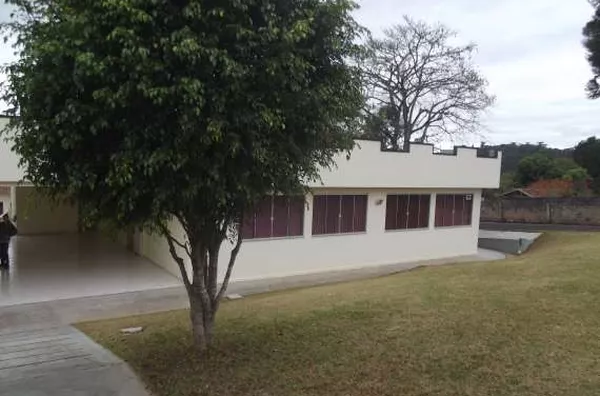 Prédio em alvenaria medindo 452,83 m², terreno medindo 4.567m². - Foto 1