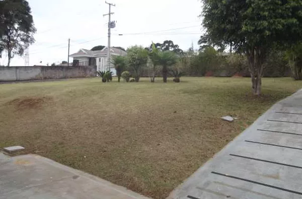 Prédio em alvenaria medindo 452,83 m², terreno medindo 4.567m². - Foto 2
