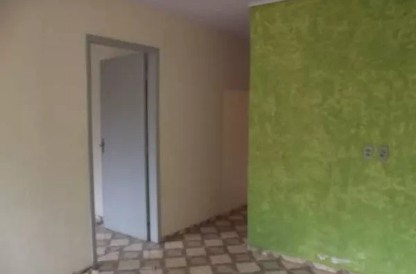 Casa em alvenaria contendo 02 quartos, sala, copa, cozinha, wc, lavanderia e garagem para dois carros. - Foto 5