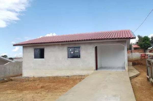 Casa em Alvenaria contendo 3 quartos, sala, cozinha, wc social, área de serviço e garagem - Foto 2