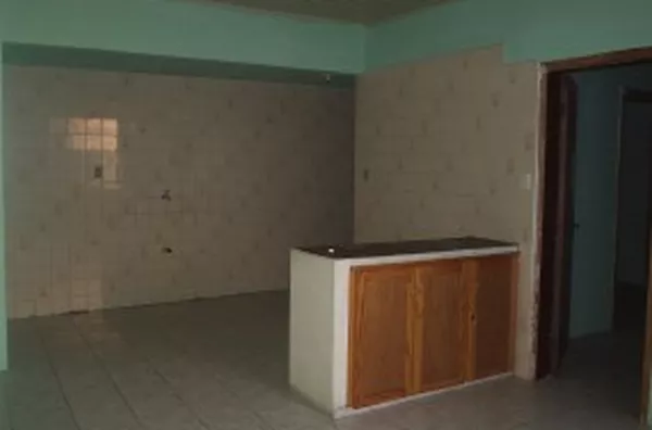 Casa em alvenaria contendo 02 quartos, 01 suíte c/ espaço p/ closet, sala ampla, copa, cozinha, 02 wcs externos, 02 garagens. - Foto 5