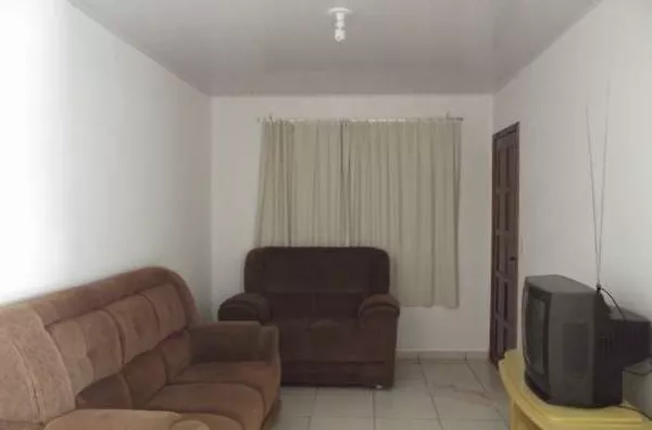 Casa em alvenaría com 02 quartos, 01 suíte, sala, cozinha, wc social, lavanderia e garagem. Obs. Com mobília completa - Foto 5