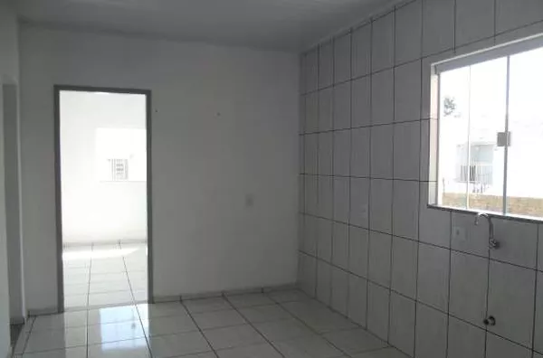 Casa em alvenaria contento 02 quartos, sala, cozinha, wc e area de serviço - Foto 5