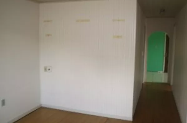 Casa em alvenaria contendo 03 quartos, sala, cozinha, wc e garagem. - Foto 3