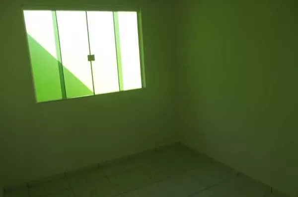 Casa em alvenaria, contendo 02 quartos, sala, cozinha, wc, área de serviço e entrada pra carro. - Foto 6