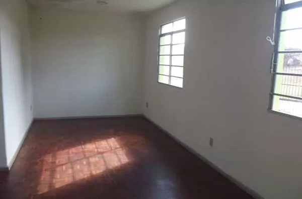 Casa em alvenaria contendo 03 quartos, sala, cozinha, wc e área de serviço. - Foto 4